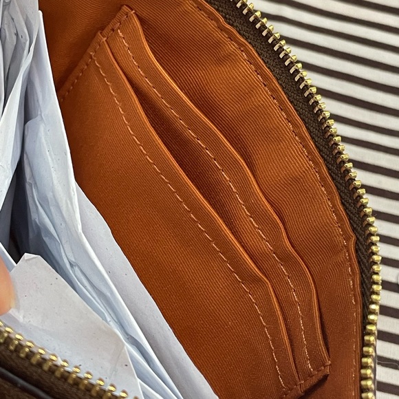 Coach Wristlet New - Picture 9 of 10